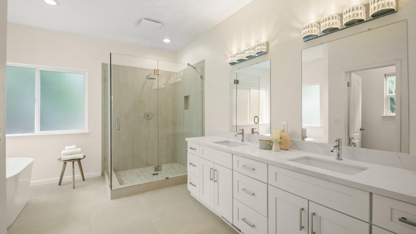 Detail Gallery Image 16 of 35 For 15855 Jackson Oaks Dr, Morgan Hill,  CA 95037 - 5 Beds | 3/1 Baths