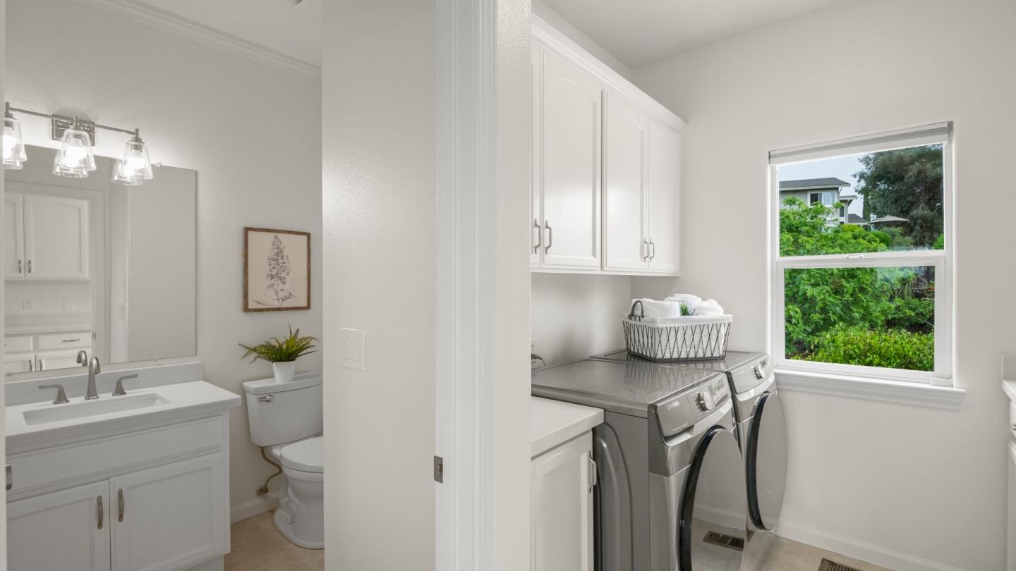 Detail Gallery Image 23 of 35 For 15855 Jackson Oaks Dr, Morgan Hill,  CA 95037 - 5 Beds | 3/1 Baths