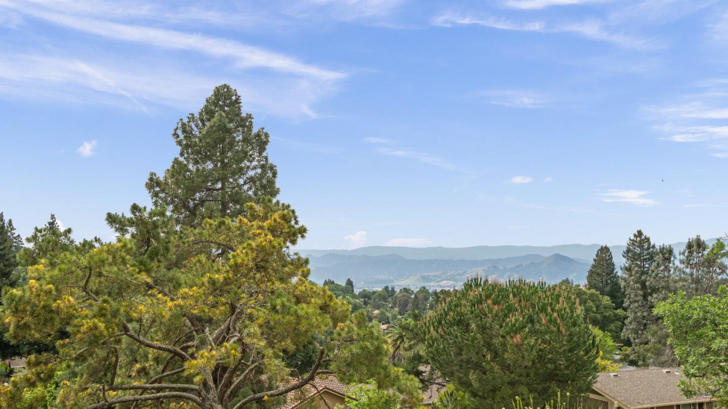 Detail Gallery Image 32 of 35 For 15855 Jackson Oaks Dr, Morgan Hill,  CA 95037 - 5 Beds | 3/1 Baths