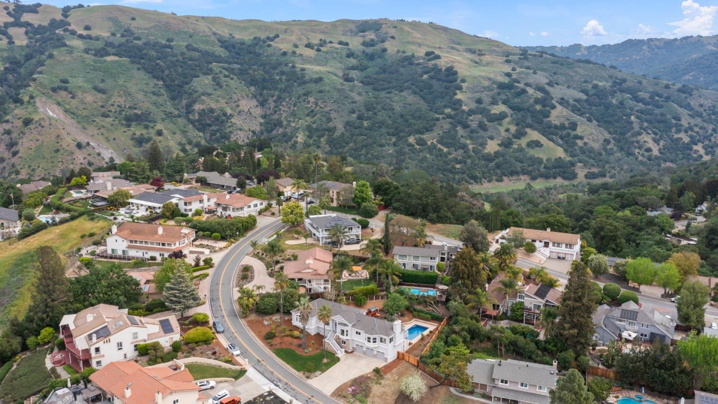 Detail Gallery Image 34 of 35 For 15855 Jackson Oaks Dr, Morgan Hill,  CA 95037 - 5 Beds | 3/1 Baths