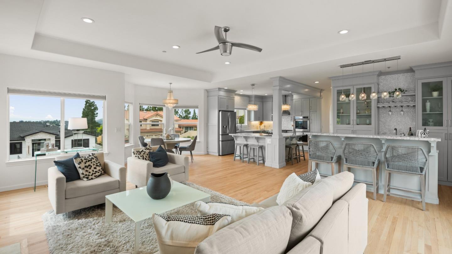 Detail Gallery Image 5 of 35 For 15855 Jackson Oaks Dr, Morgan Hill,  CA 95037 - 5 Beds | 3/1 Baths