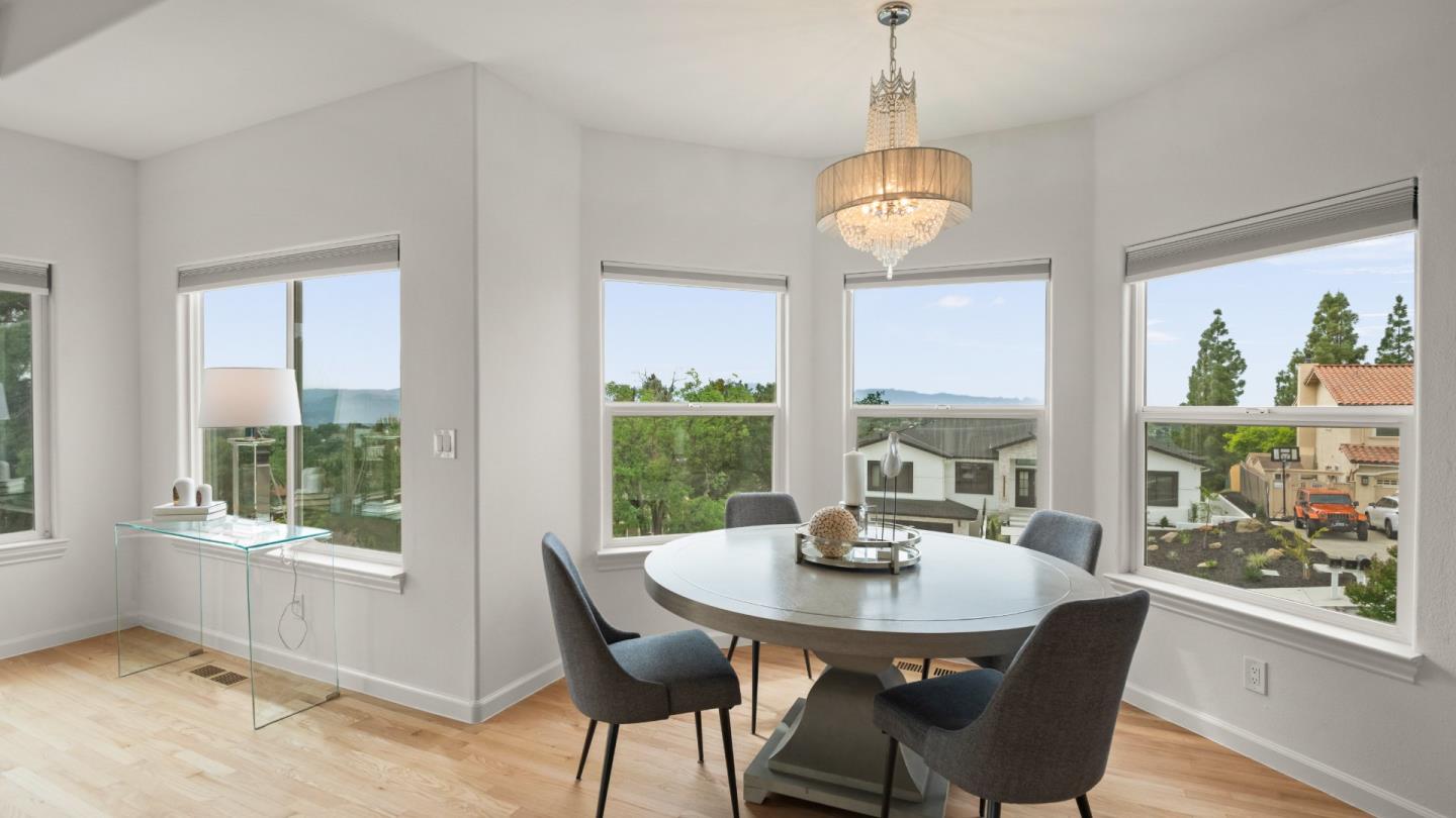 Detail Gallery Image 8 of 35 For 15855 Jackson Oaks Dr, Morgan Hill,  CA 95037 - 5 Beds | 3/1 Baths