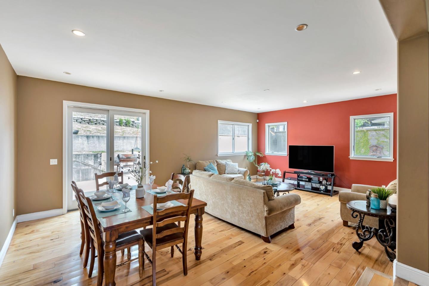 Detail Gallery Image 14 of 47 For 2672 Odonnell Dr, San Pablo,  CA 94806 - 6 Beds | 4 Baths