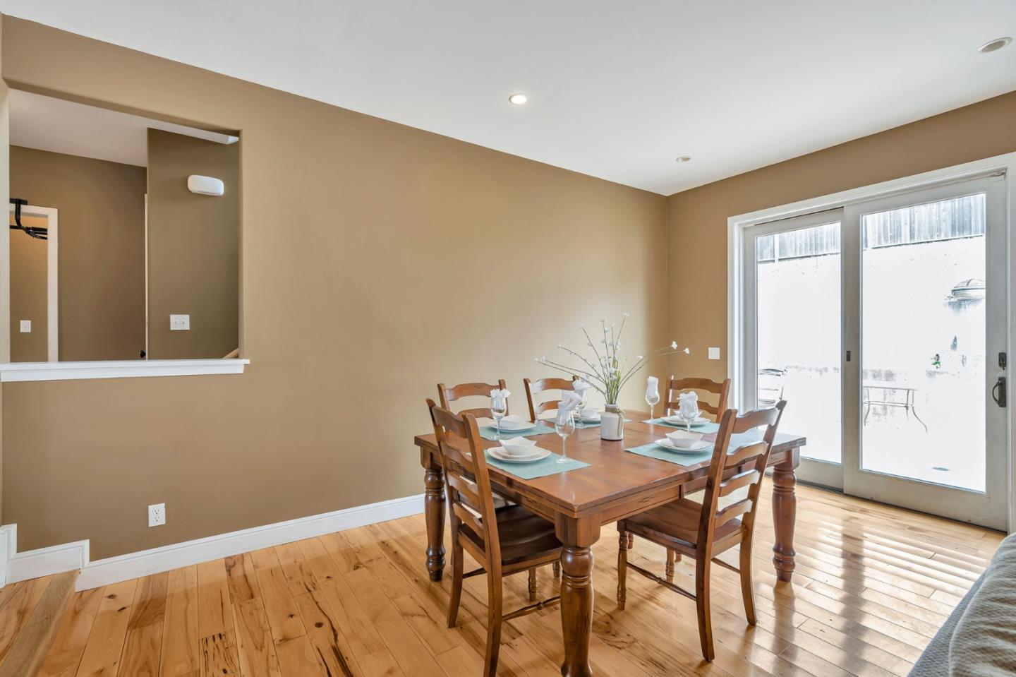 Detail Gallery Image 15 of 47 For 2672 Odonnell Dr, San Pablo,  CA 94806 - 6 Beds | 4 Baths