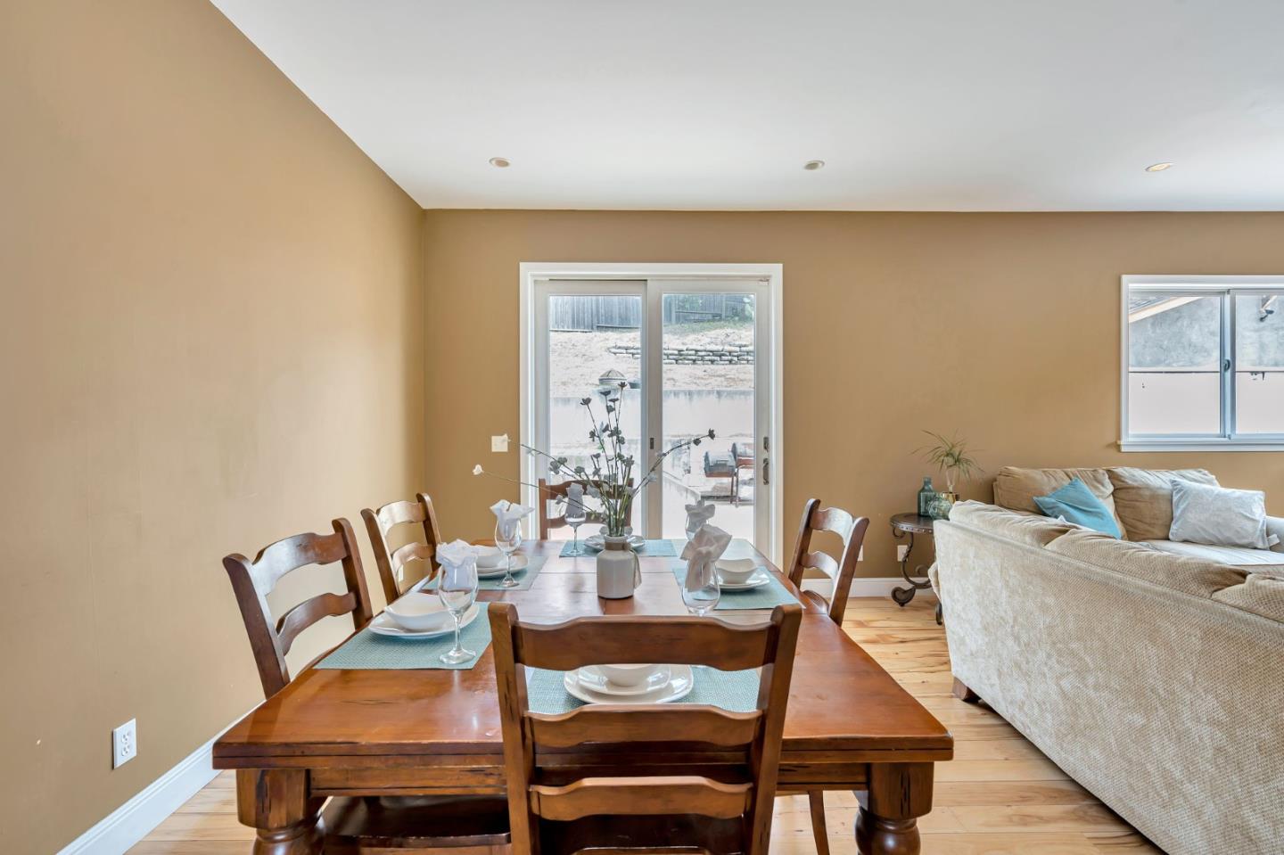 Detail Gallery Image 16 of 47 For 2672 Odonnell Dr, San Pablo,  CA 94806 - 6 Beds | 4 Baths