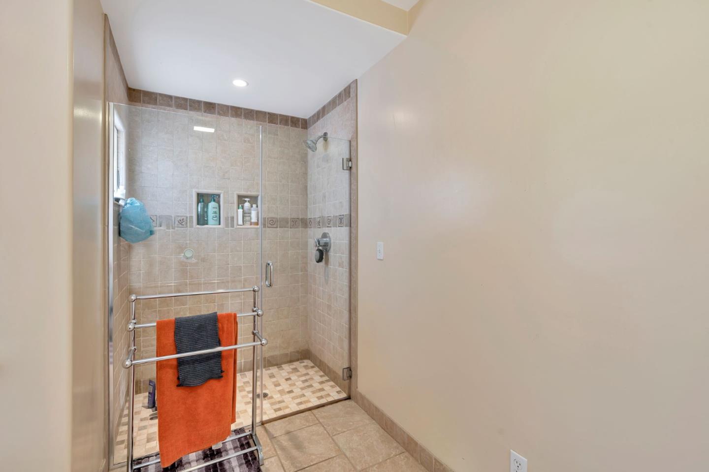 Detail Gallery Image 37 of 47 For 2672 Odonnell Dr, San Pablo,  CA 94806 - 6 Beds | 4 Baths