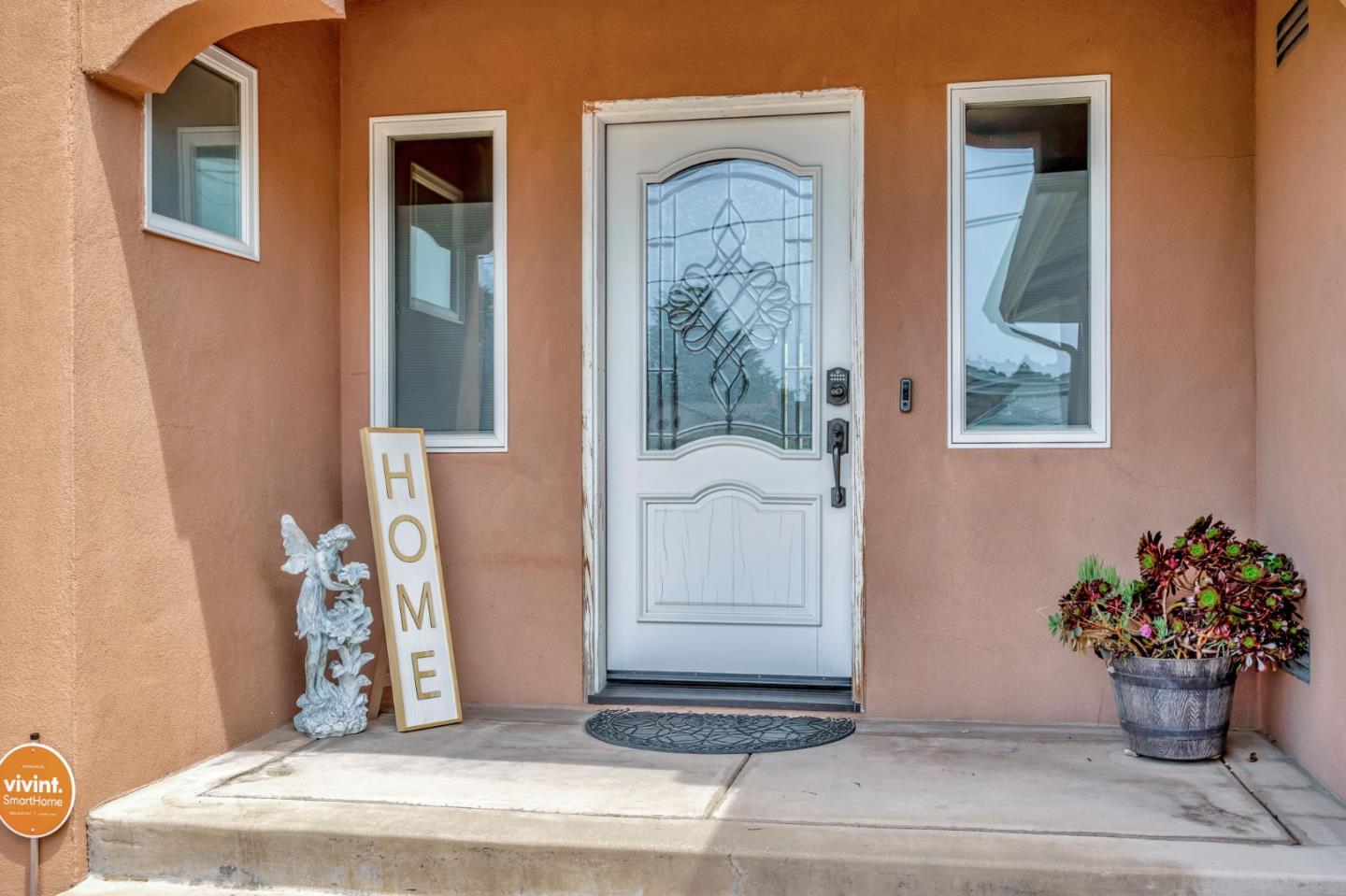 Detail Gallery Image 4 of 47 For 2672 Odonnell Dr, San Pablo,  CA 94806 - 6 Beds | 4 Baths