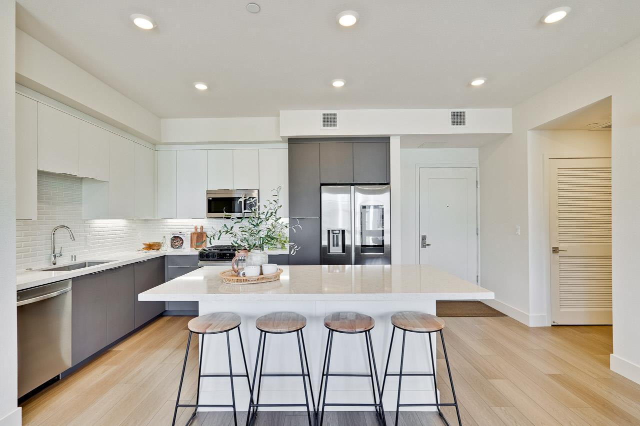 Detail Gallery Image 13 of 62 For 3698 Vision Cmn #221,  Fremont,  CA 94538 - 2 Beds | 2 Baths