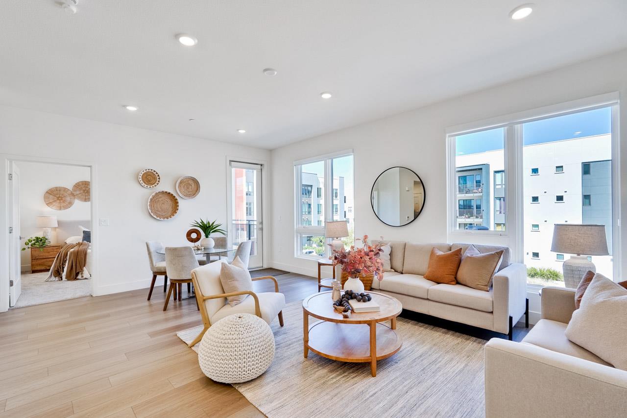 Detail Gallery Image 3 of 62 For 3698 Vision Cmn #221,  Fremont,  CA 94538 - 2 Beds | 2 Baths