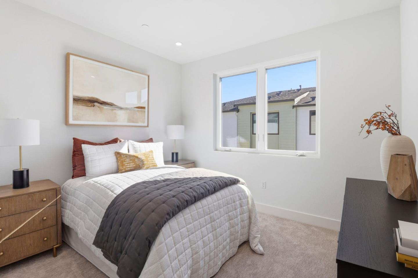 Detail Gallery Image 13 of 25 For 1129 Esther Ct, Palo Alto,  CA 94303 - 3 Beds | 3 Baths