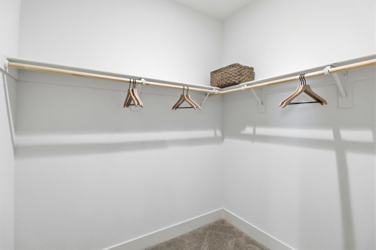 Detail Gallery Image 16 of 25 For 1129 Esther Ct, Palo Alto,  CA 94303 - 3 Beds | 3 Baths