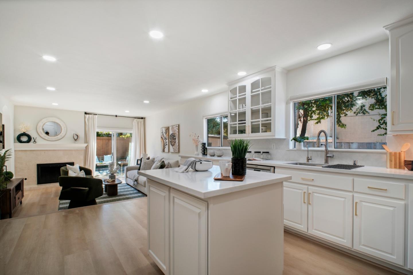 Detail Gallery Image 11 of 64 For 5550 Black Ave, Pleasanton,  CA 94566 - 3 Beds | 2 Baths
