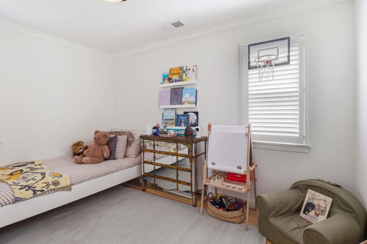 Detail Gallery Image 23 of 33 For 1931 James Ave, Redwood City,  CA 94062 - 3 Beds | 2 Baths