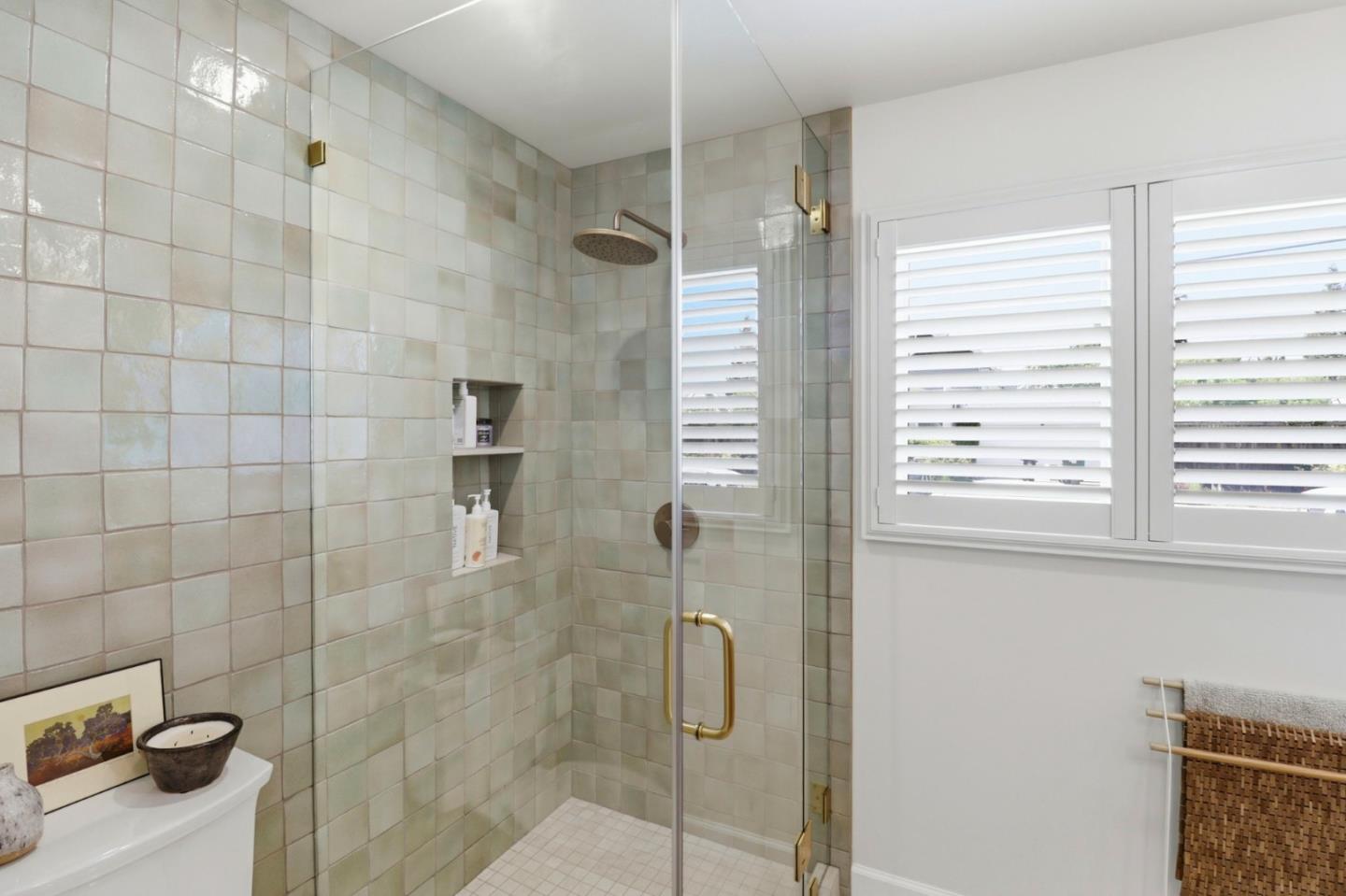 Detail Gallery Image 27 of 33 For 1931 James Ave, Redwood City,  CA 94062 - 3 Beds | 2 Baths