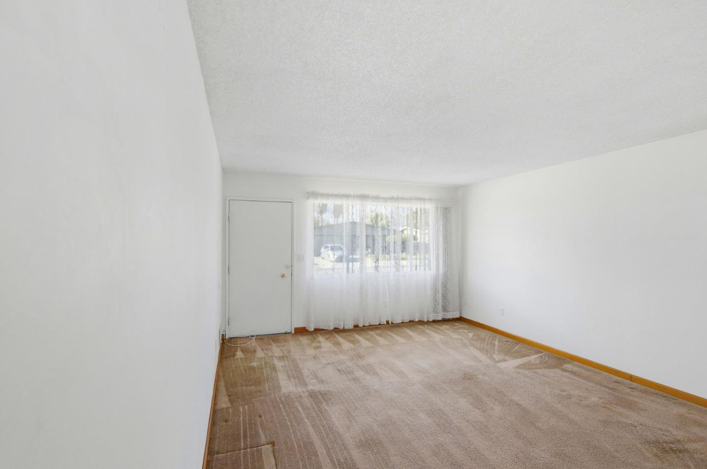 Detail Gallery Image 15 of 28 For 415 Spruce Cir, Watsonville,  CA 95076 - 2 Beds | 1 Baths