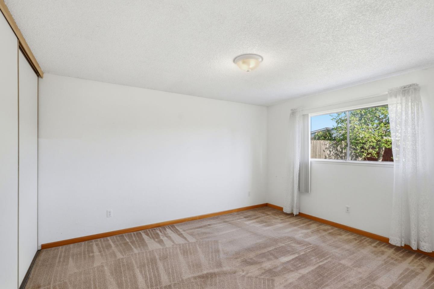 Detail Gallery Image 17 of 28 For 415 Spruce Cir, Watsonville,  CA 95076 - 2 Beds | 1 Baths