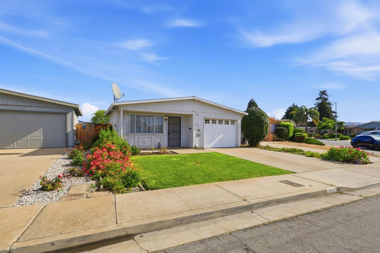 Detail Gallery Image 2 of 28 For 415 Spruce Cir, Watsonville,  CA 95076 - 2 Beds | 1 Baths