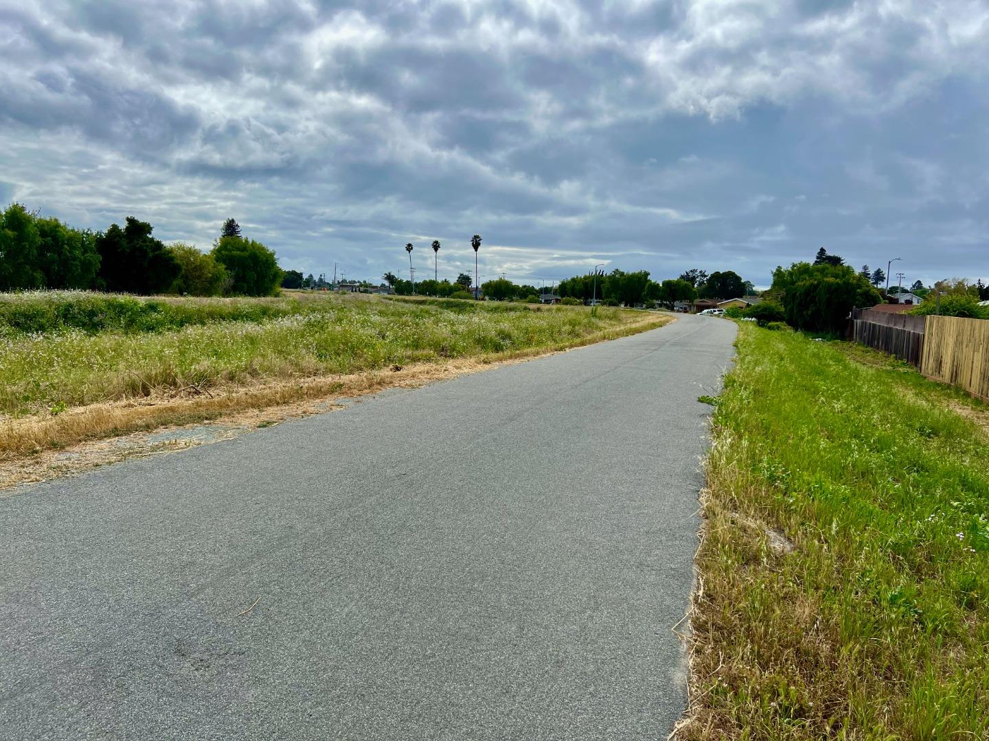 Detail Gallery Image 26 of 28 For 415 Spruce Cir, Watsonville,  CA 95076 - 2 Beds | 1 Baths