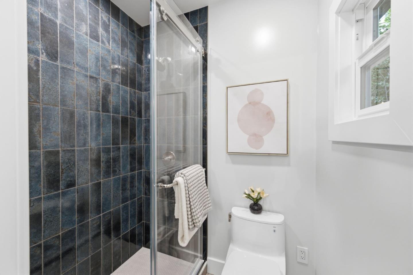 Detail Gallery Image 22 of 32 For 439 Wisnom Ave, San Mateo,  CA 94401 - 2 Beds | 2 Baths