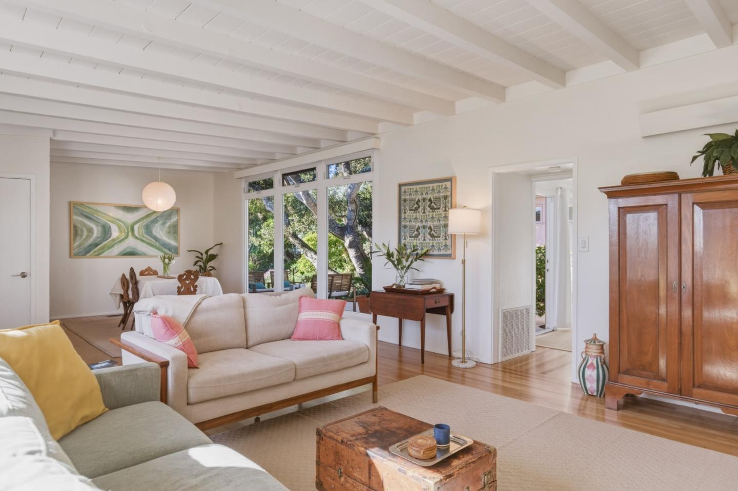 Detail Gallery Image 15 of 33 For 25037 Valley Pl, Carmel,  CA 93923 - 3 Beds | 2 Baths