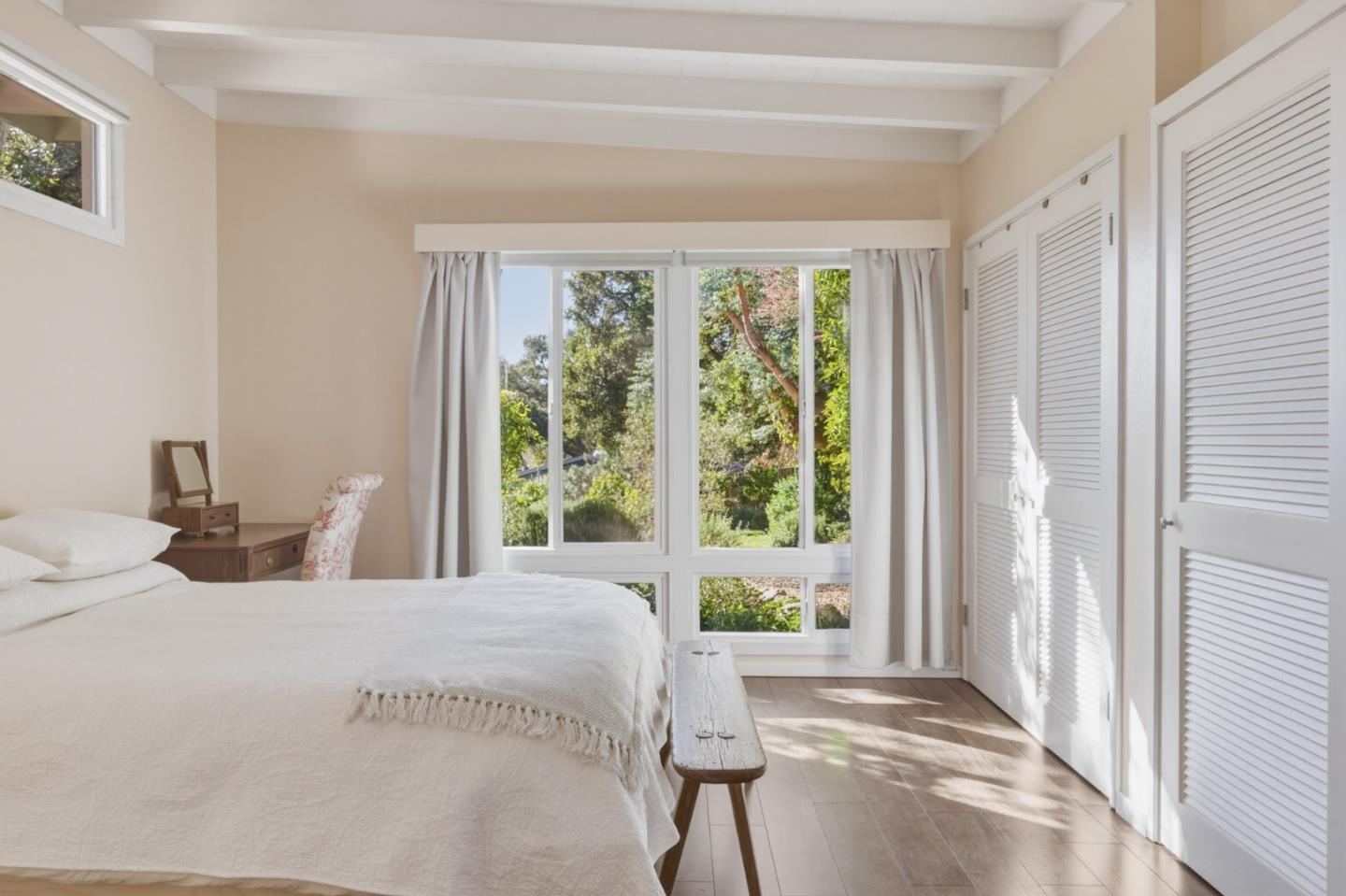 Detail Gallery Image 21 of 33 For 25037 Valley Pl, Carmel,  CA 93923 - 3 Beds | 2 Baths