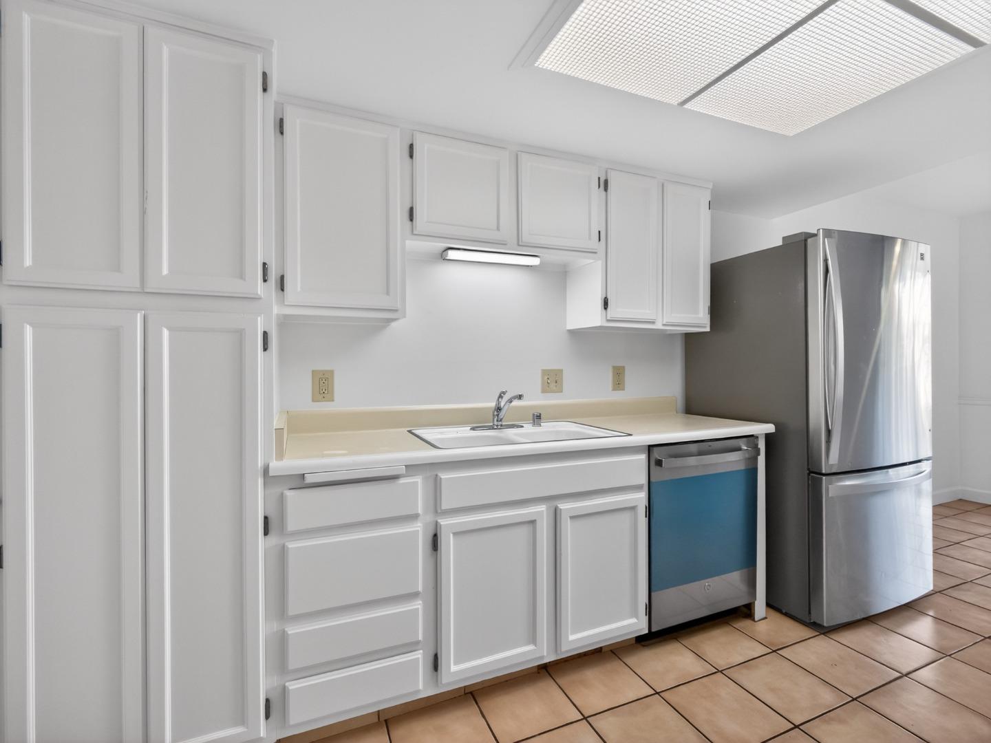 Detail Gallery Image 11 of 39 For 176 Terry Loop, Watsonville,  CA 95076 - 3 Beds | 2/1 Baths