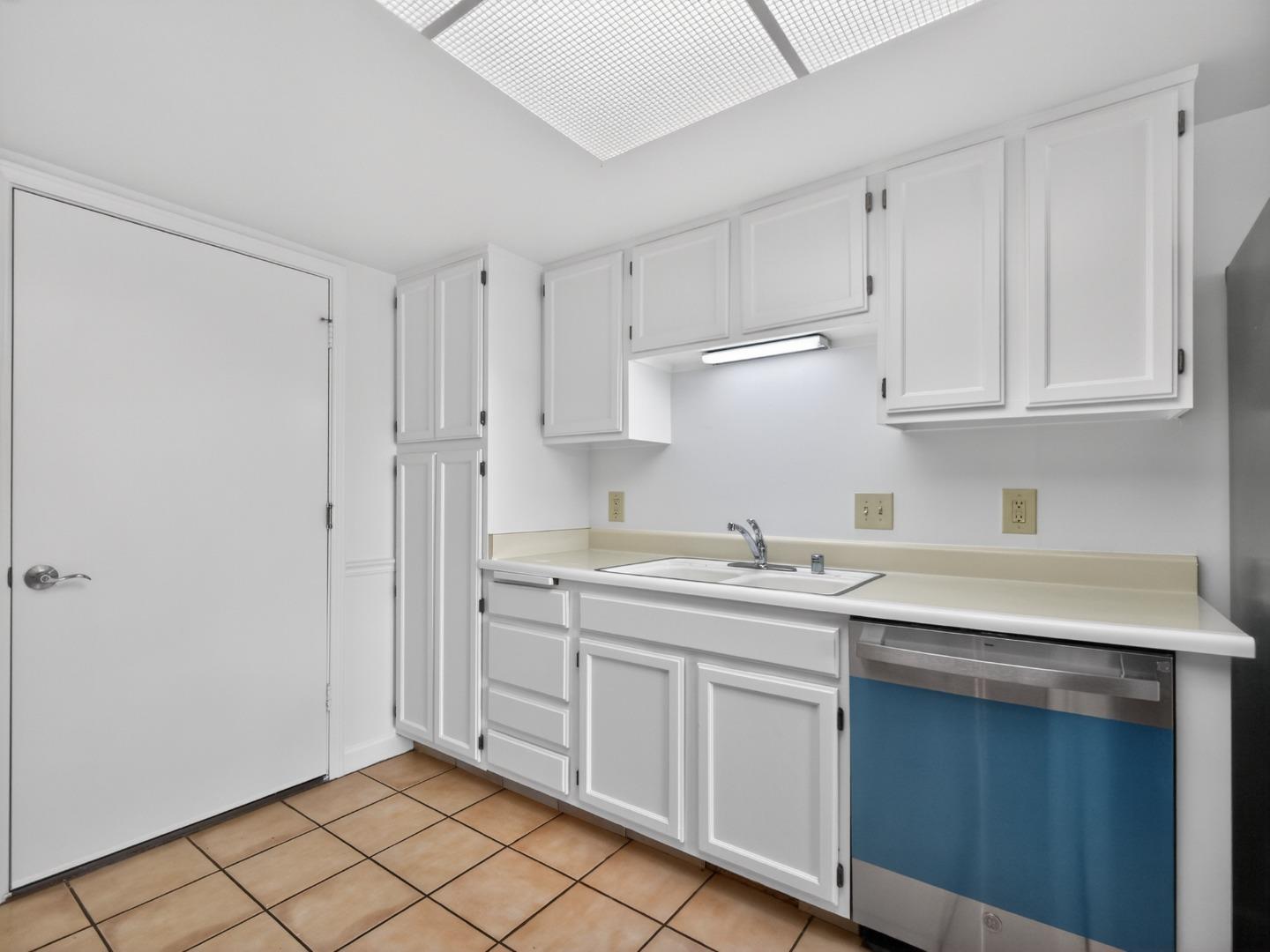 Detail Gallery Image 13 of 39 For 176 Terry Loop, Watsonville,  CA 95076 - 3 Beds | 2/1 Baths