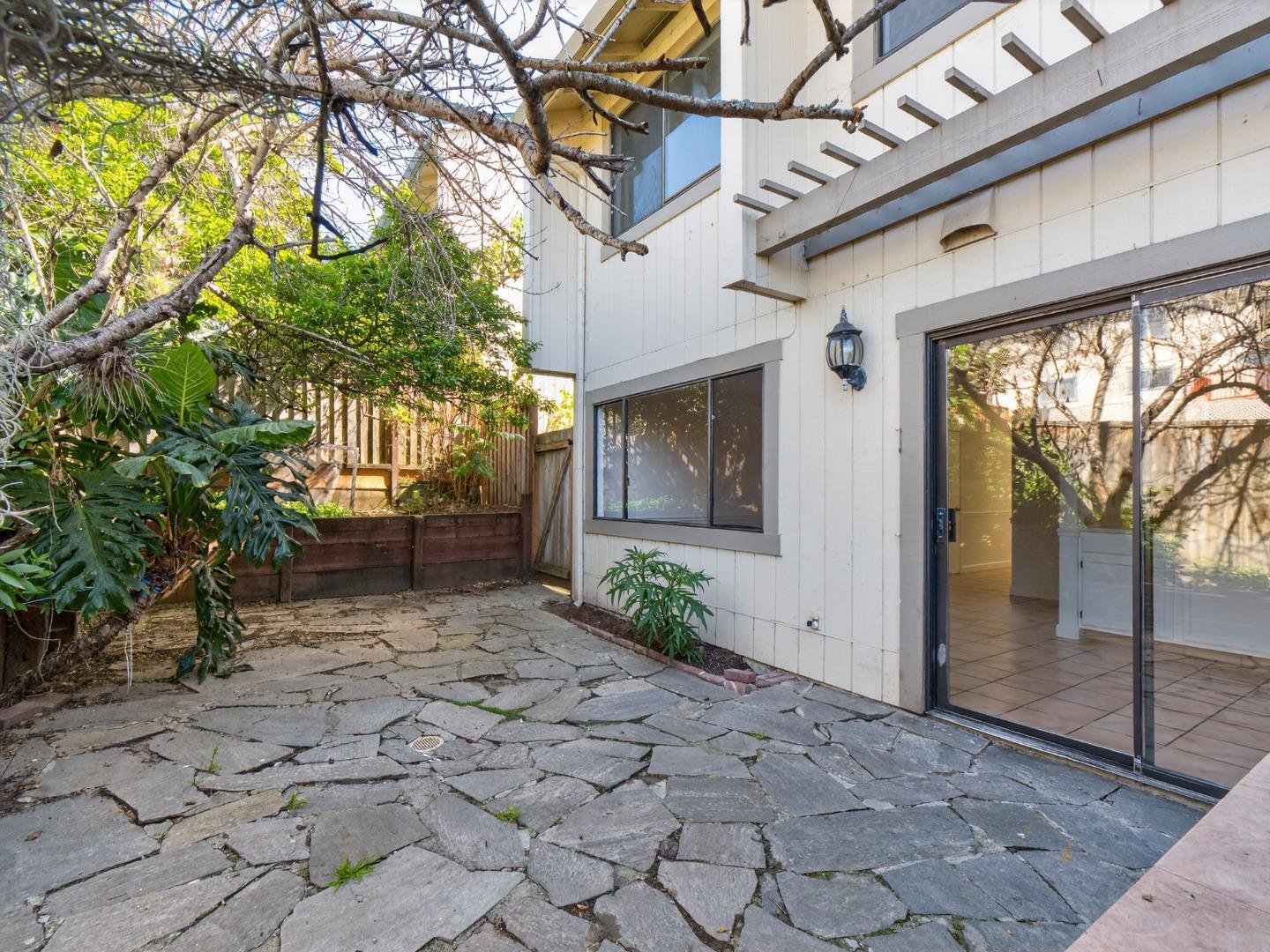 Detail Gallery Image 21 of 39 For 176 Terry Loop, Watsonville,  CA 95076 - 3 Beds | 2/1 Baths