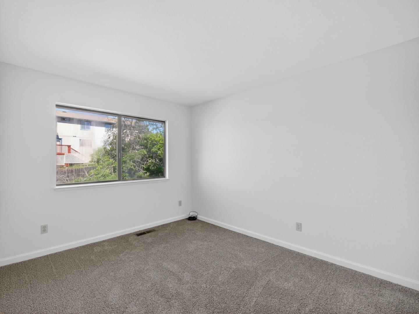 Detail Gallery Image 36 of 39 For 176 Terry Loop, Watsonville,  CA 95076 - 3 Beds | 2/1 Baths