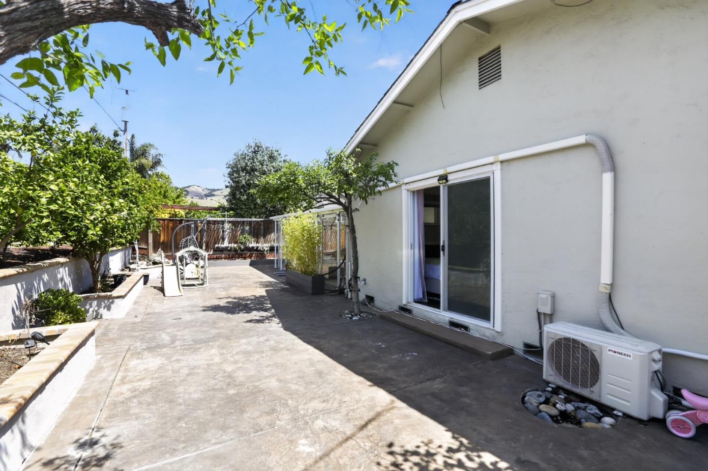 Detail Gallery Image 26 of 34 For 3323 Prado Ln, San Jose,  CA 95148 - 5 Beds | 3/1 Baths