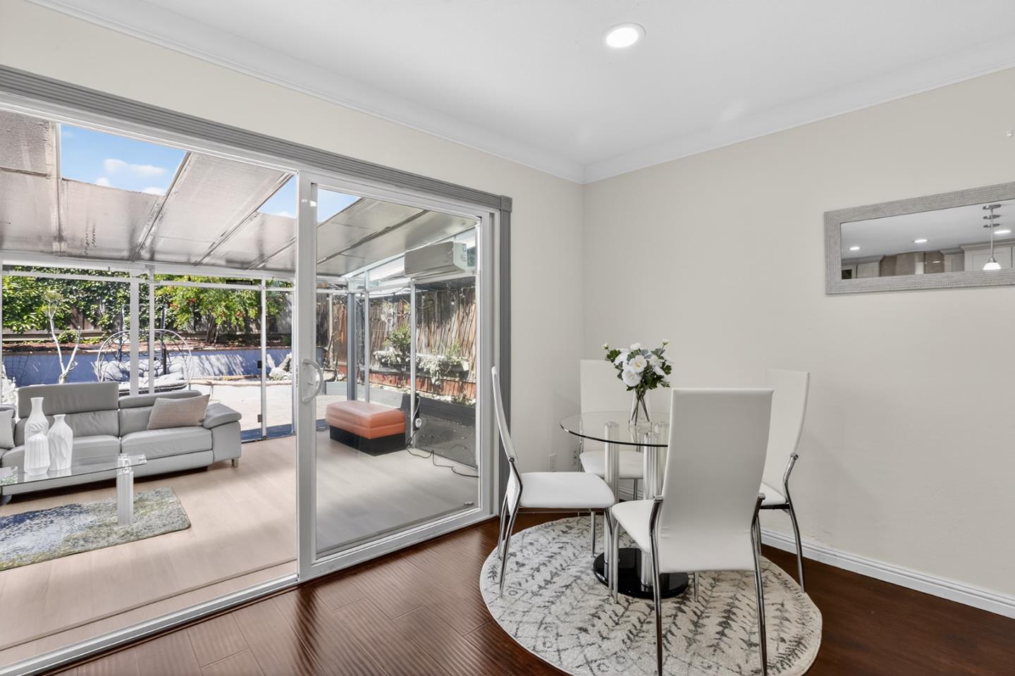 Detail Gallery Image 8 of 34 For 3323 Prado Ln, San Jose,  CA 95148 - 5 Beds | 3/1 Baths