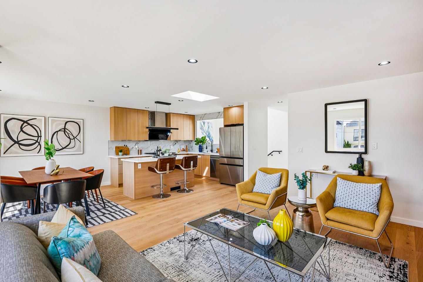 Detail Gallery Image 17 of 65 For 2330 43rd Ave, San Francisco,  CA 94116 - 3 Beds | 3 Baths