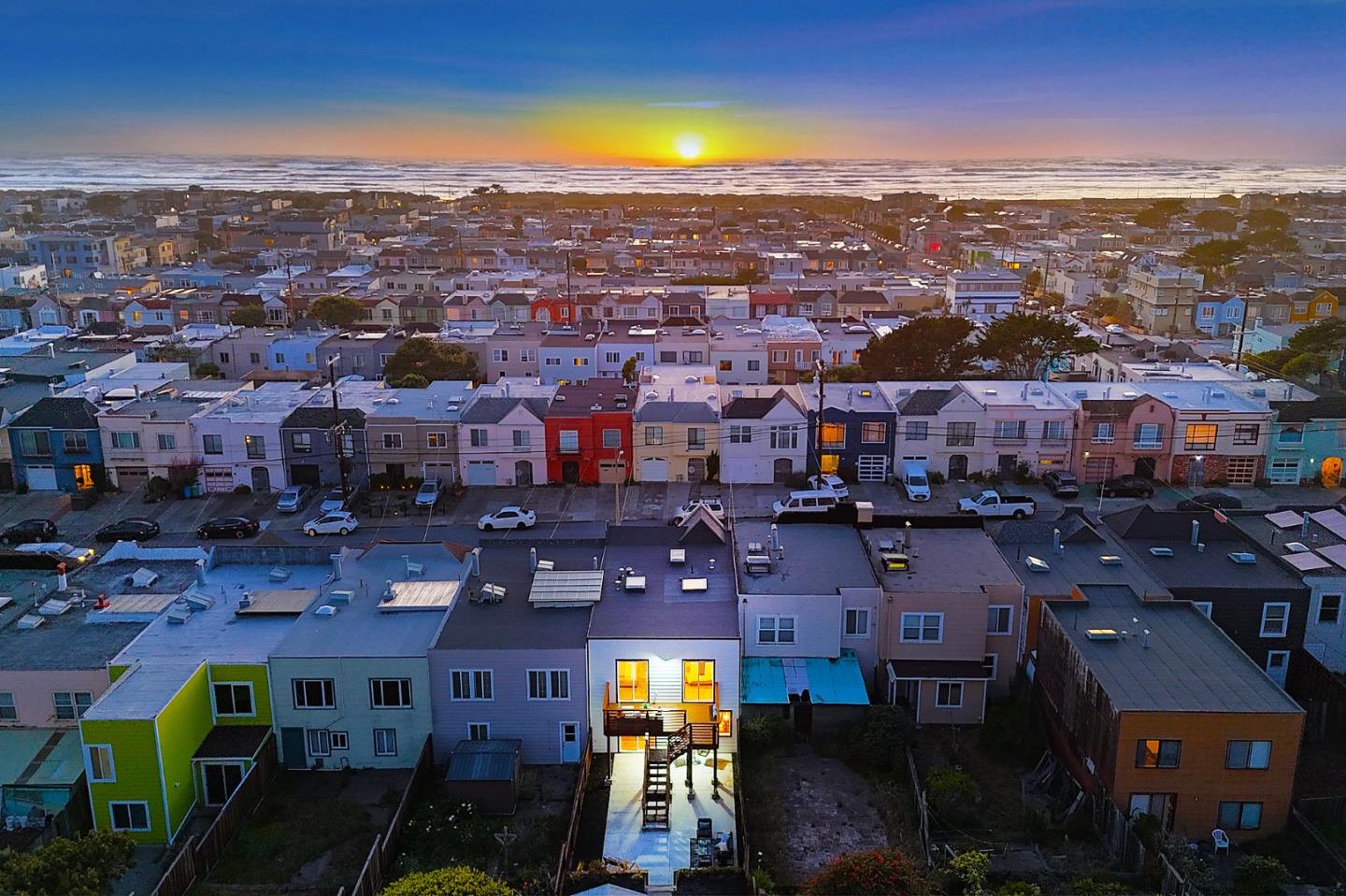 Detail Gallery Image 2 of 65 For 2330 43rd Ave, San Francisco,  CA 94116 - 3 Beds | 3 Baths