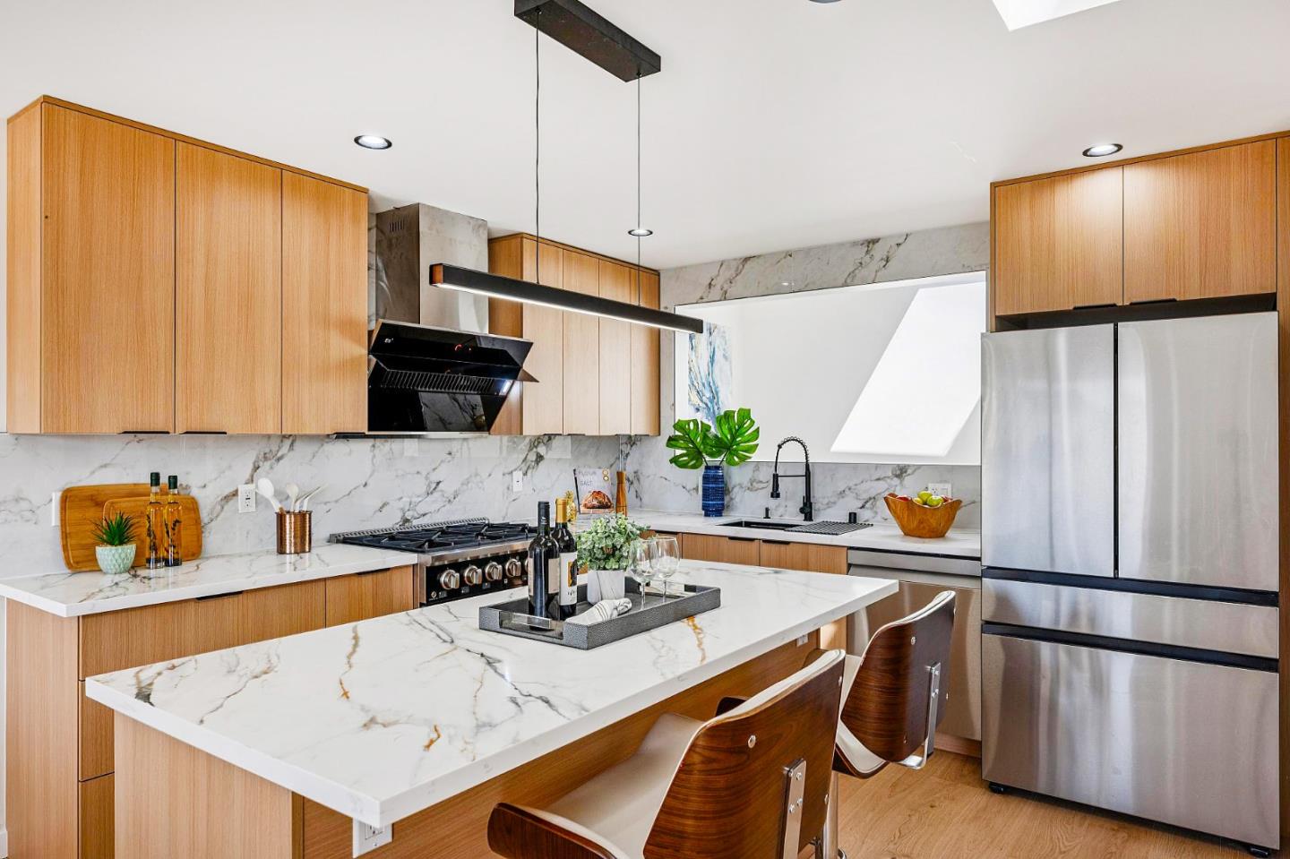 Detail Gallery Image 22 of 65 For 2330 43rd Ave, San Francisco,  CA 94116 - 3 Beds | 3 Baths