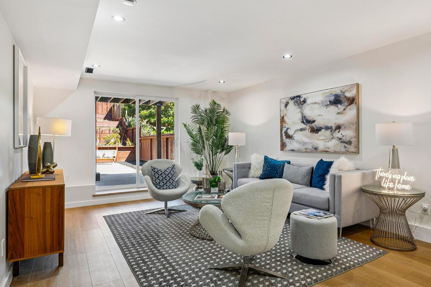 Detail Gallery Image 43 of 65 For 2330 43rd Ave, San Francisco,  CA 94116 - 3 Beds | 3 Baths