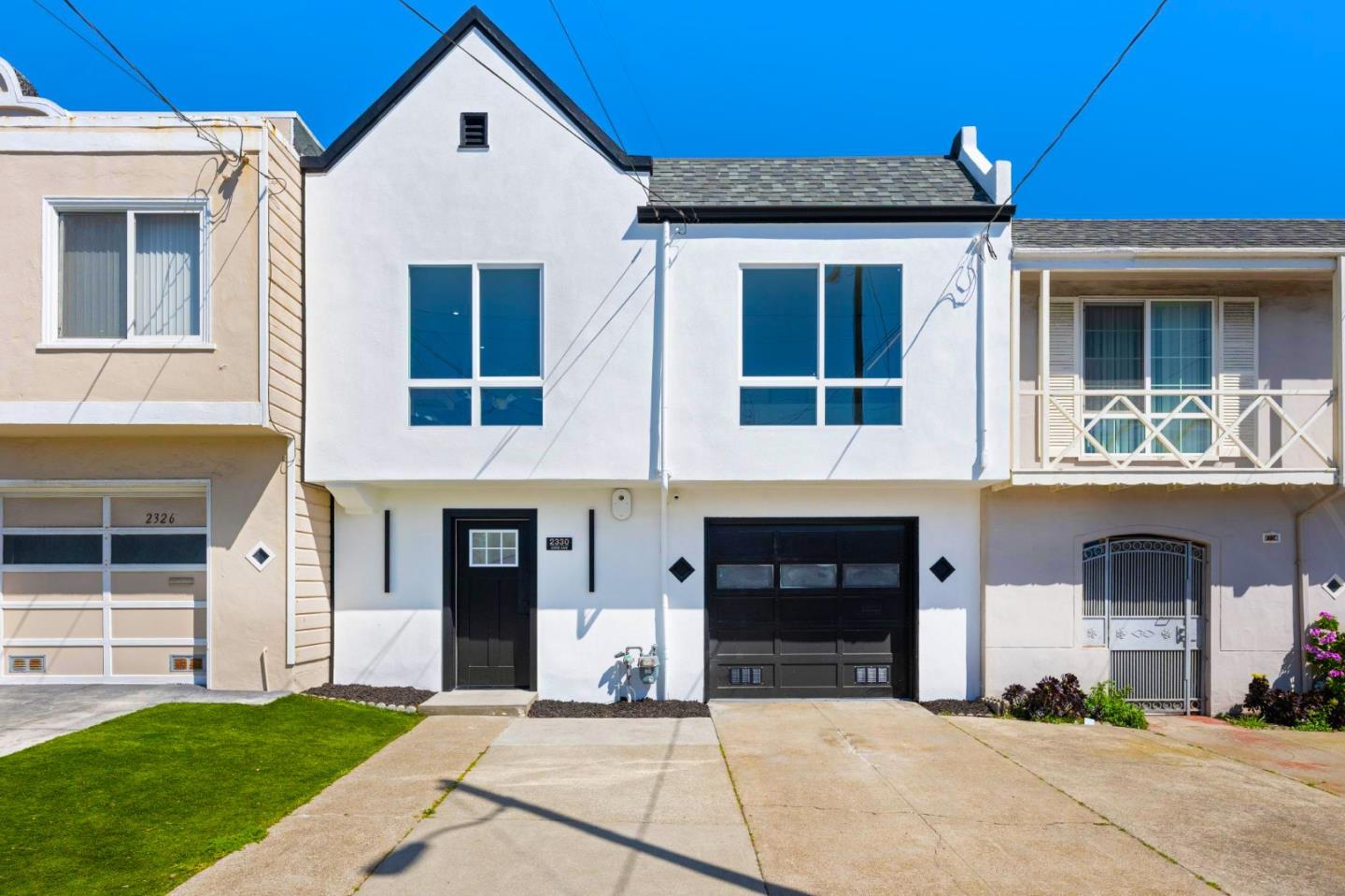 Detail Gallery Image 5 of 65 For 2330 43rd Ave, San Francisco,  CA 94116 - 3 Beds | 3 Baths