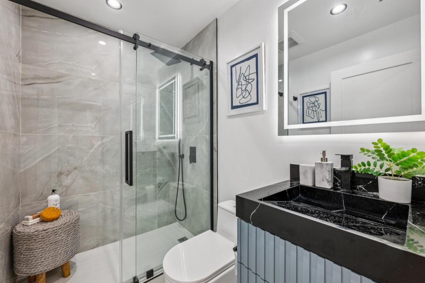 Detail Gallery Image 50 of 65 For 2330 43rd Ave, San Francisco,  CA 94116 - 3 Beds | 3 Baths