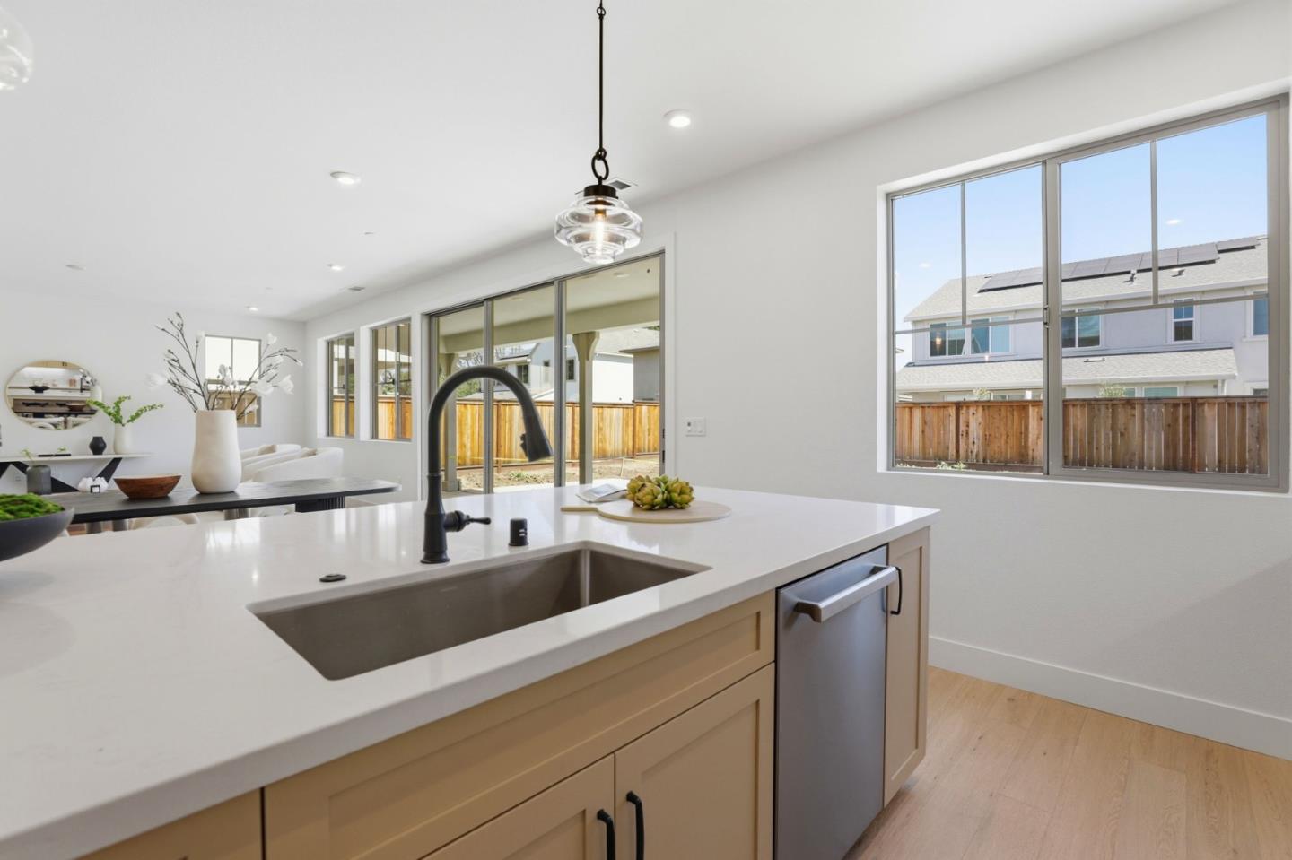 Detail Gallery Image 11 of 46 For 7376 Ailes Ct, Gilroy,  CA 95020 - 4 Beds | 3/1 Baths