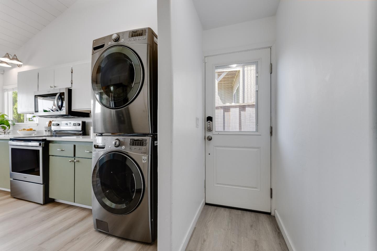 Detail Gallery Image 18 of 34 For 342 Coates Dr, Aptos,  CA 95003 - 2 Beds | 2 Baths