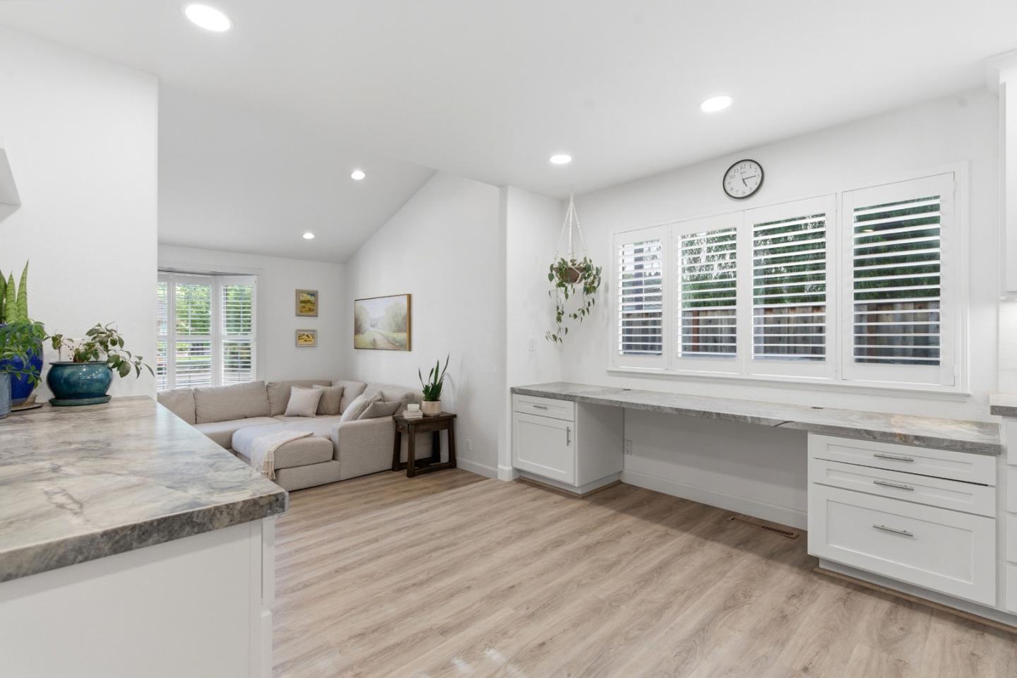 Detail Gallery Image 10 of 65 For 603 Curie Dr, San Jose,  CA 95123 - 5 Beds | 3 Baths