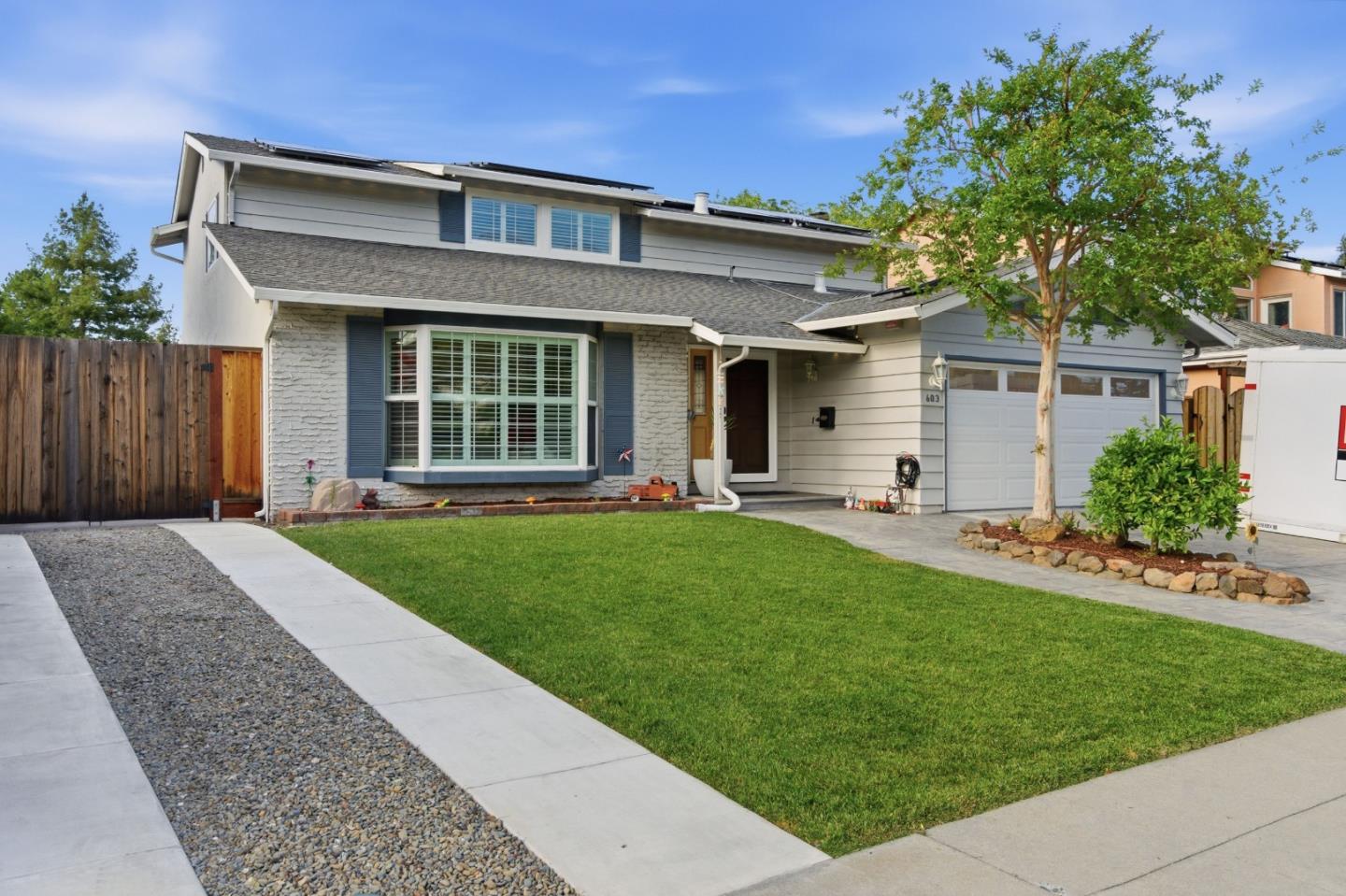 Detail Gallery Image 3 of 65 For 603 Curie Dr, San Jose,  CA 95123 - 5 Beds | 3 Baths