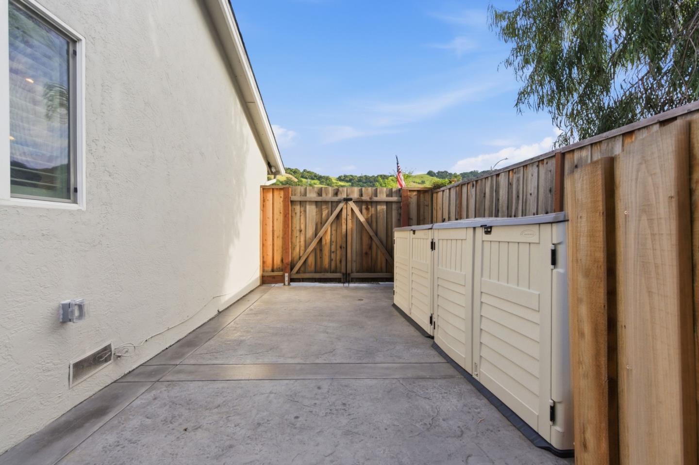 Detail Gallery Image 45 of 65 For 603 Curie Dr, San Jose,  CA 95123 - 5 Beds | 3 Baths