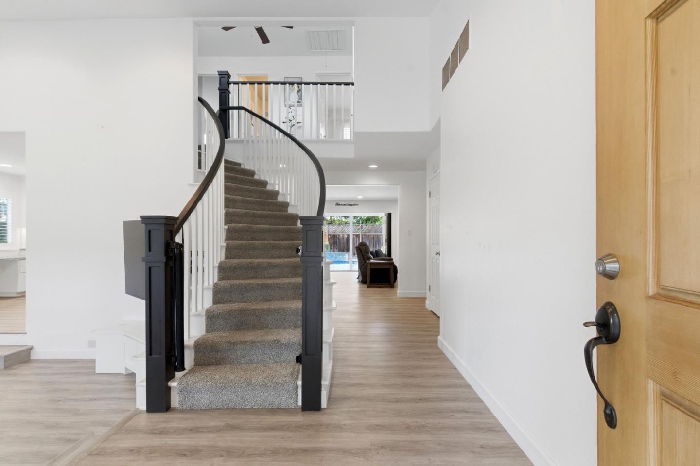 Detail Gallery Image 6 of 65 For 603 Curie Dr, San Jose,  CA 95123 - 5 Beds | 3 Baths