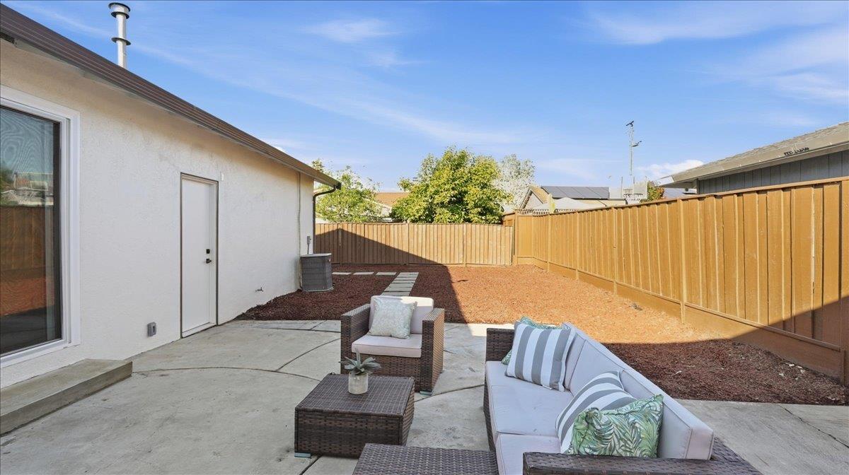 Detail Gallery Image 27 of 29 For 1138 Bellingham Dr, San Jose,  CA 95121 - 3 Beds | 2 Baths