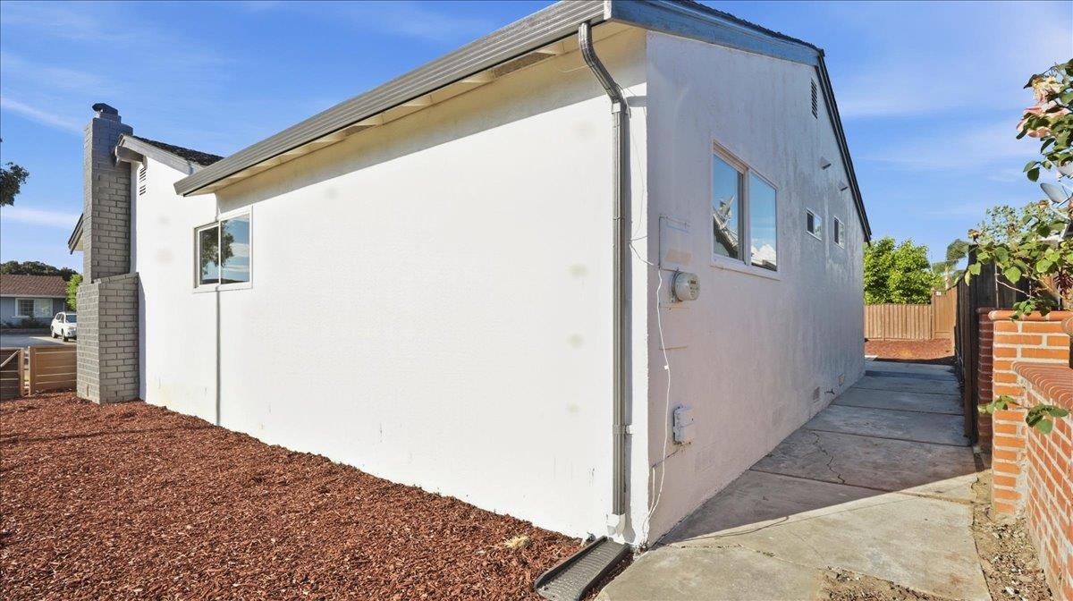 Detail Gallery Image 28 of 29 For 1138 Bellingham Dr, San Jose,  CA 95121 - 3 Beds | 2 Baths
