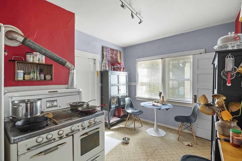 Detail Gallery Image 8 of 21 For 326-328 Athol Ave, Oakland,  CA 94606 - – Beds | – Baths