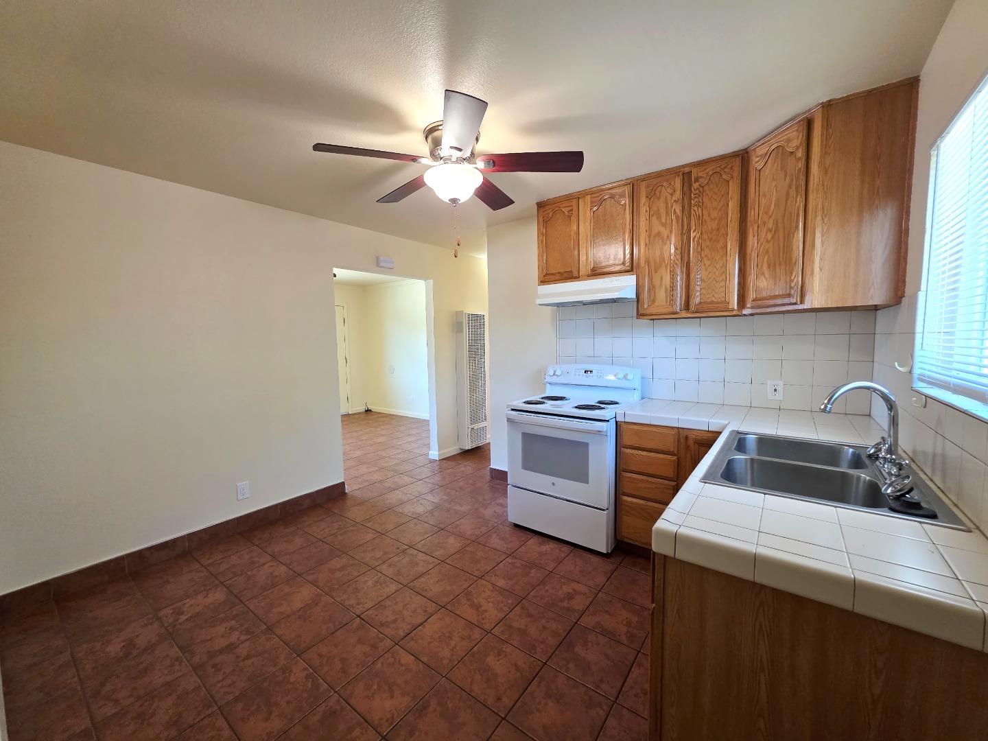 Detail Gallery Image 21 of 31 For 16710 Del Monte Ave, Morgan Hill,  CA 95037 - – Beds | – Baths