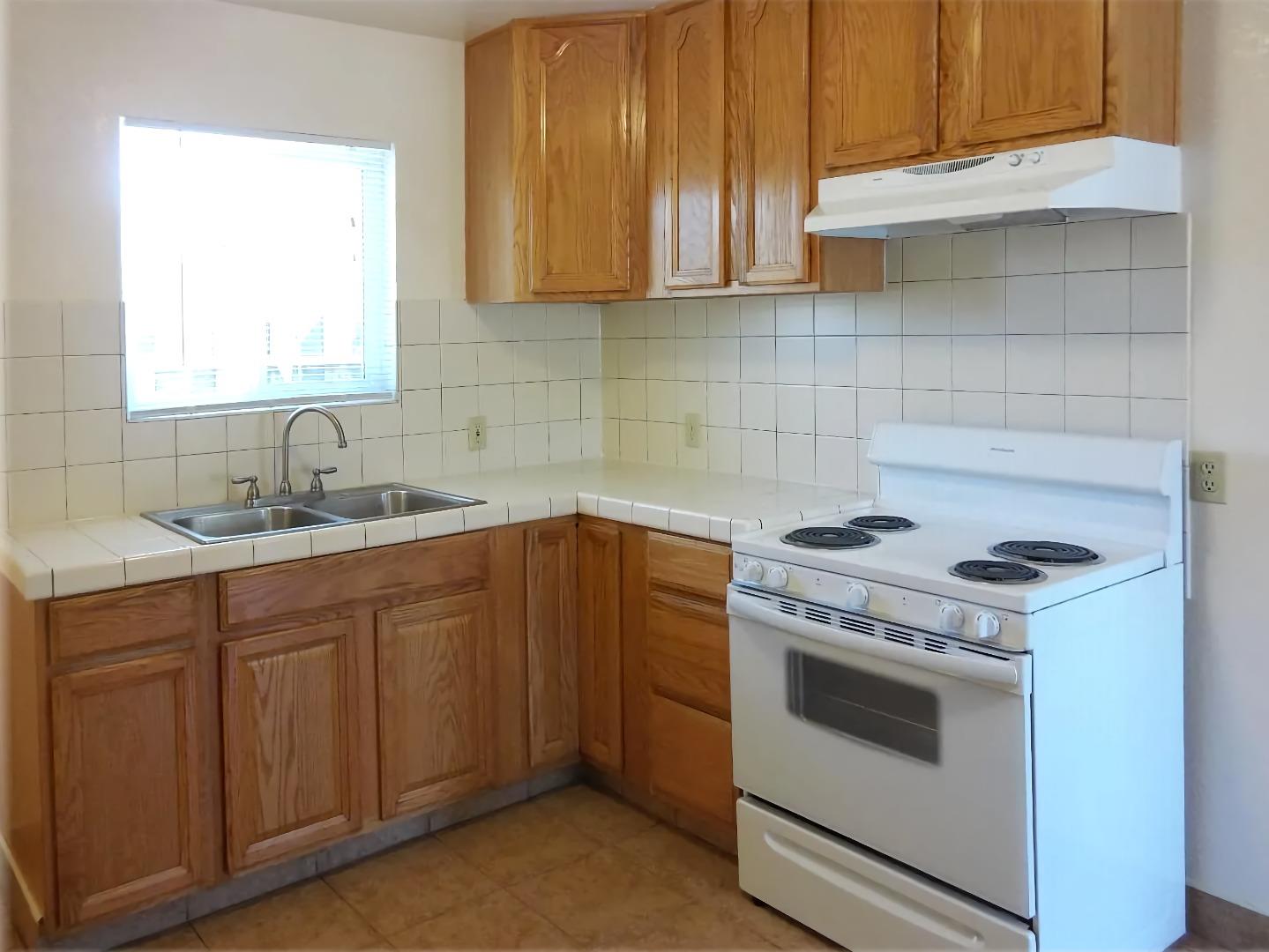 Detail Gallery Image 7 of 31 For 16710 Del Monte Ave, Morgan Hill,  CA 95037 - – Beds | – Baths