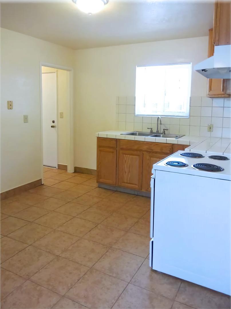 Detail Gallery Image 9 of 31 For 16710 Del Monte Ave, Morgan Hill,  CA 95037 - – Beds | – Baths