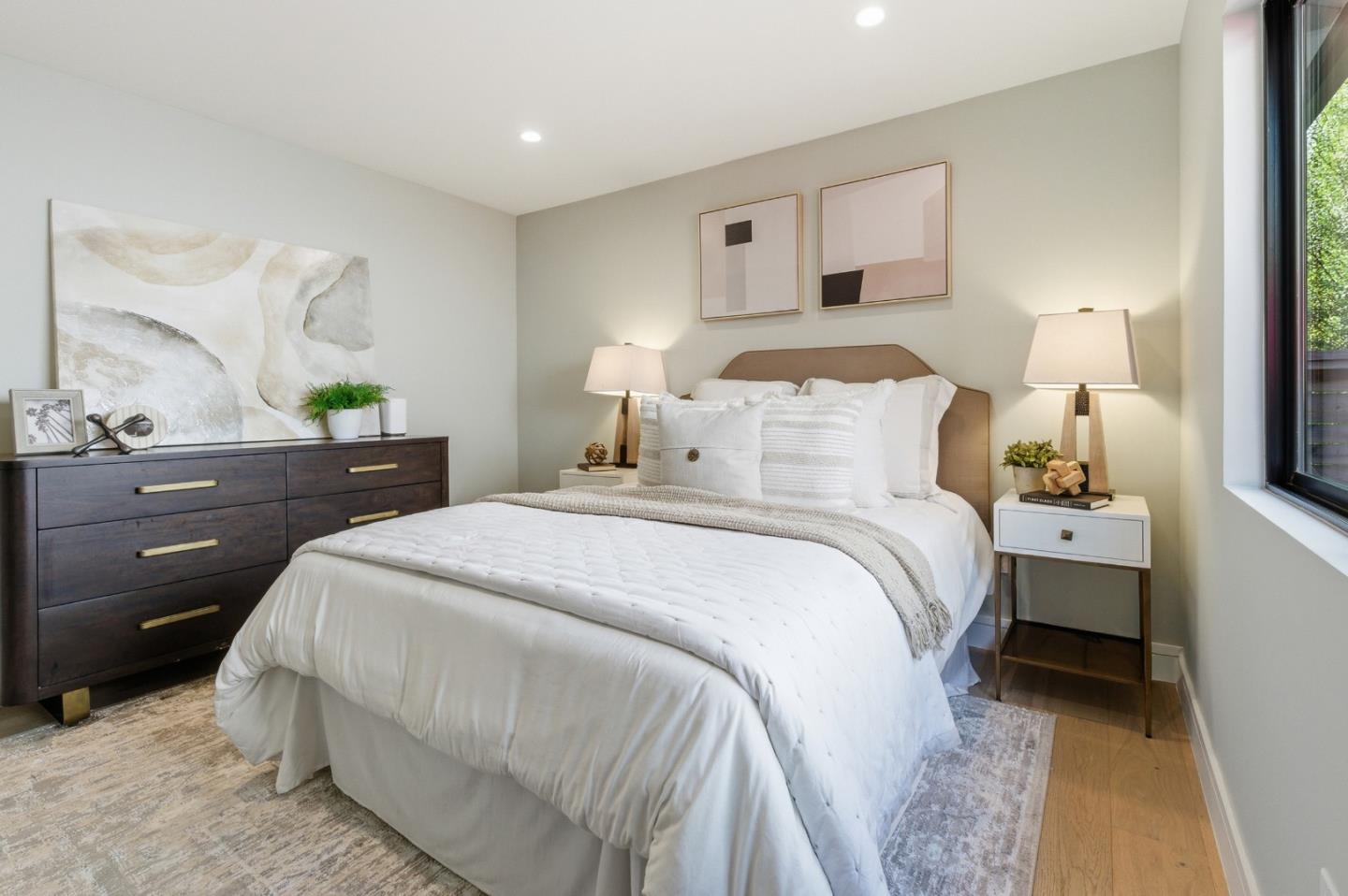 Detail Gallery Image 14 of 27 For 1221 Carlisle Dr, San Mateo,  CA 94402 - 3 Beds | 3 Baths